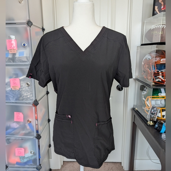 Scrubstar Black V Neck Short Sleeve V-Neck Scrub Top Size Medium - Picture 5 of 15
